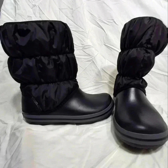 Crocs  boots women's size 7 - Picture 5 of 6